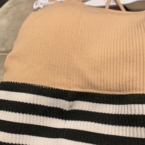 Set of 2 seamless ribbed bras/tops, removable pads - Picture 6 of 6